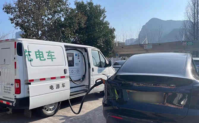 景谷汽车搭电